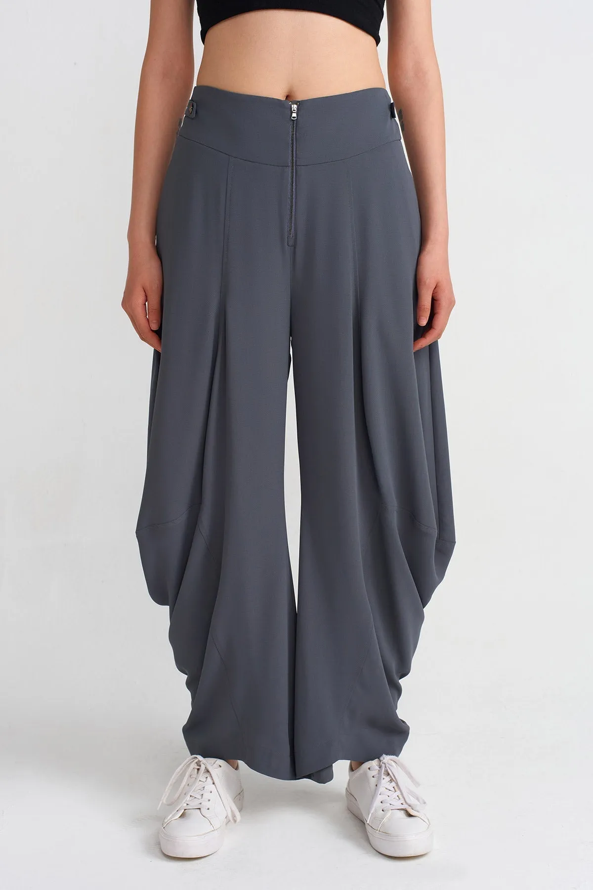 Nu Draped Hem Pants Silver